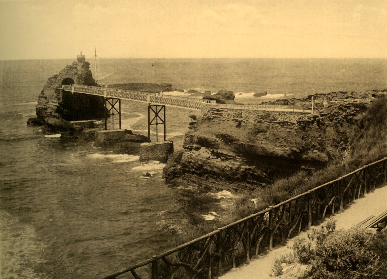 Biarritz - Bakire Kayası, c1930. by Unbekannt