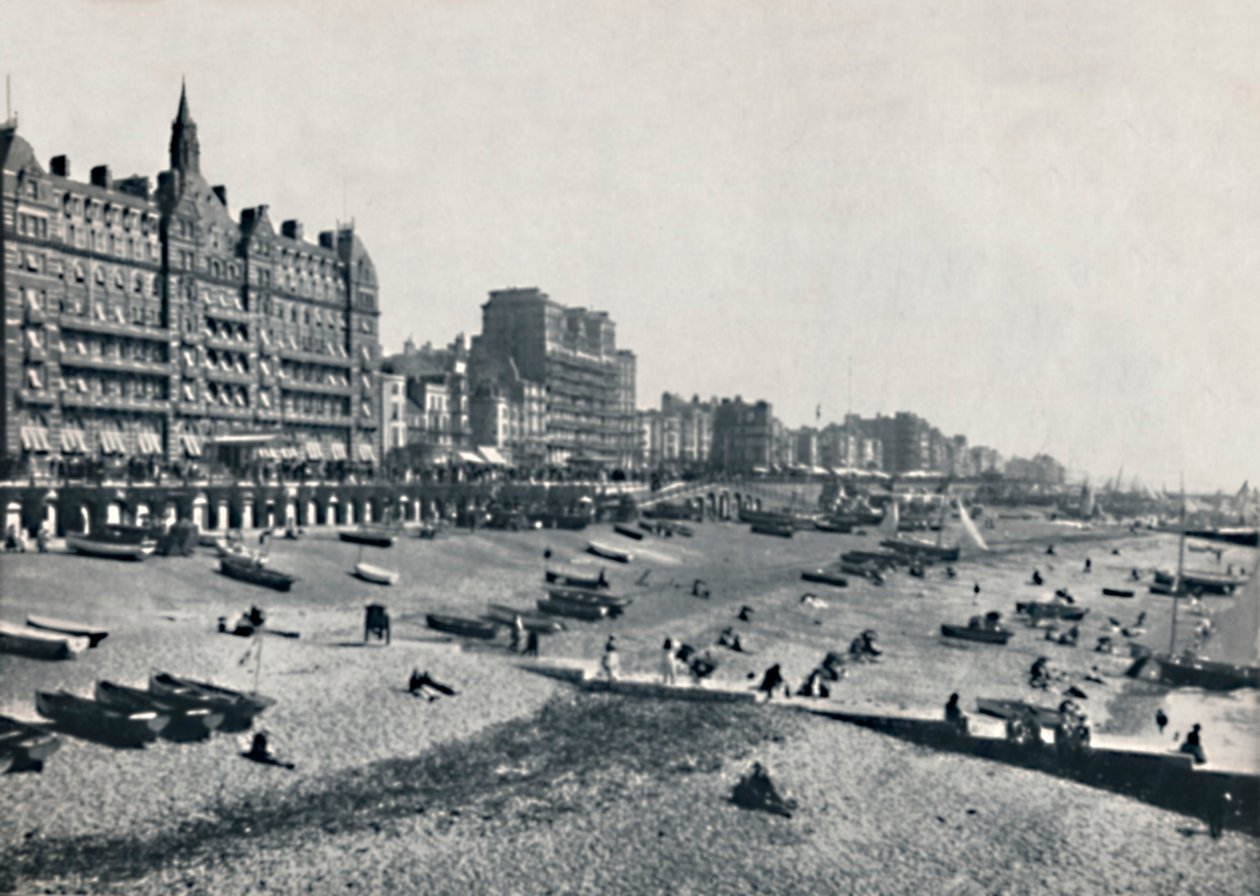 Brighton - The Hotel Métropole and Beach, 1895. by Unbekannt