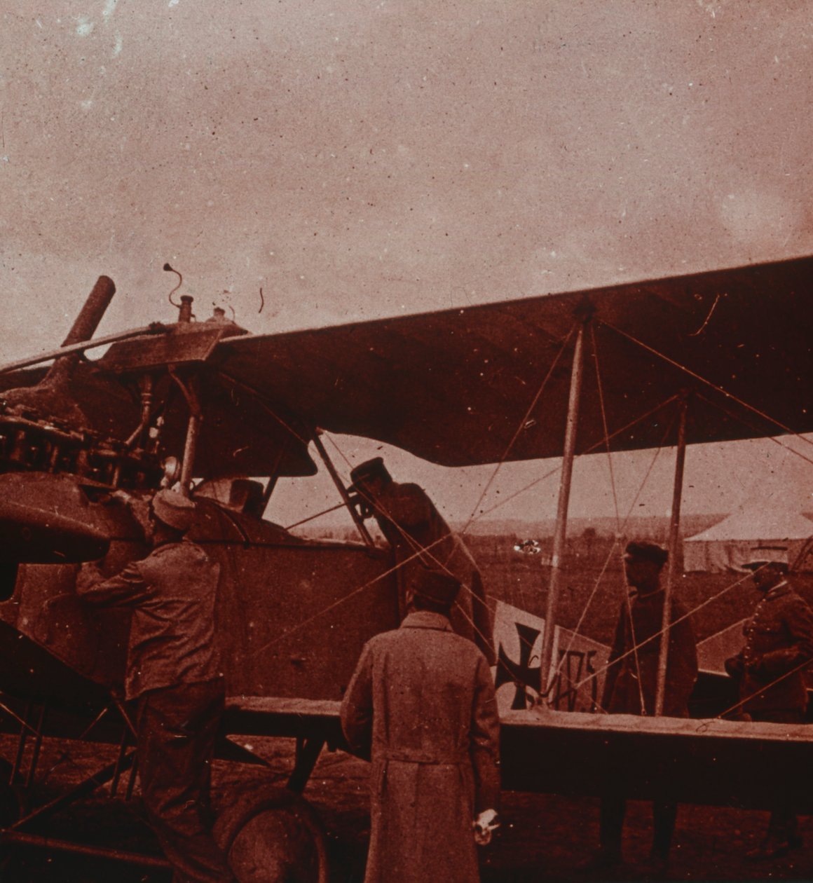 Pilotla uçağın kontrol edilmesi, 1916 by Unbekannt