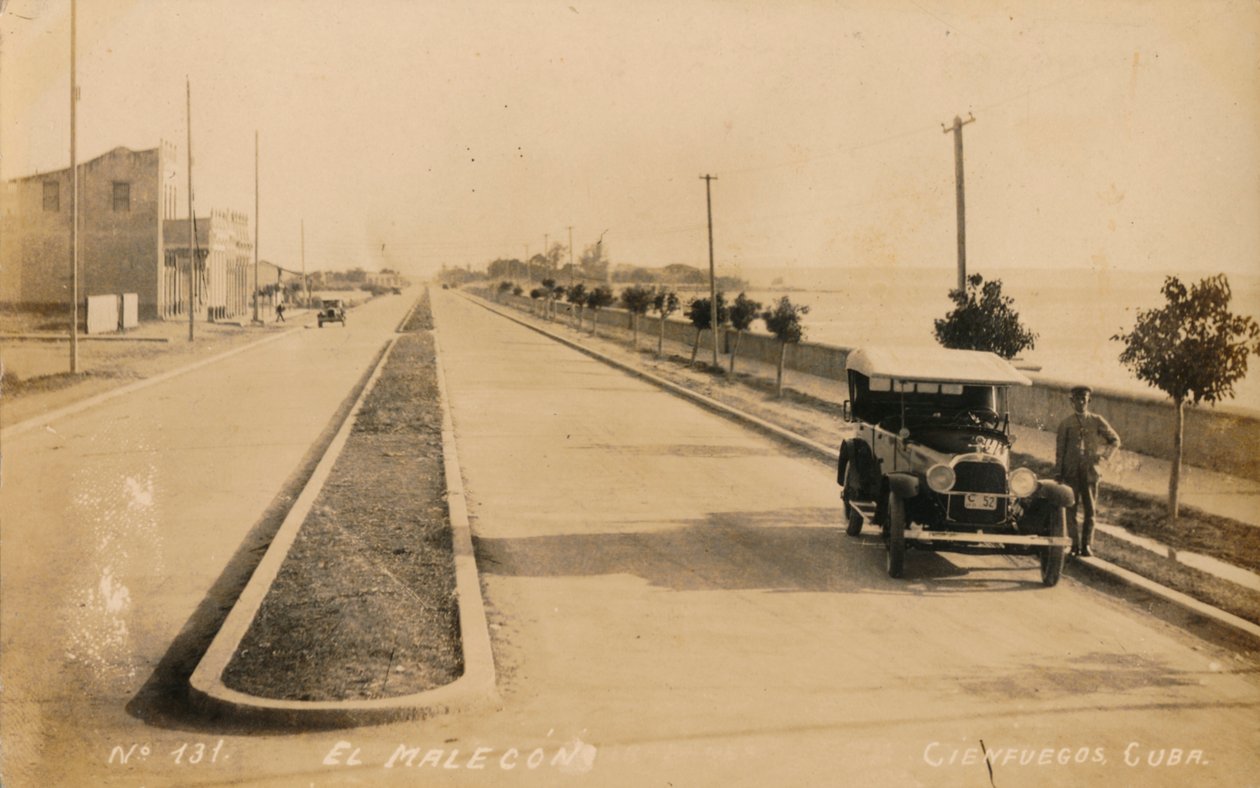Malecon, Cienfuegos, Küba, c1910. by Unbekannt