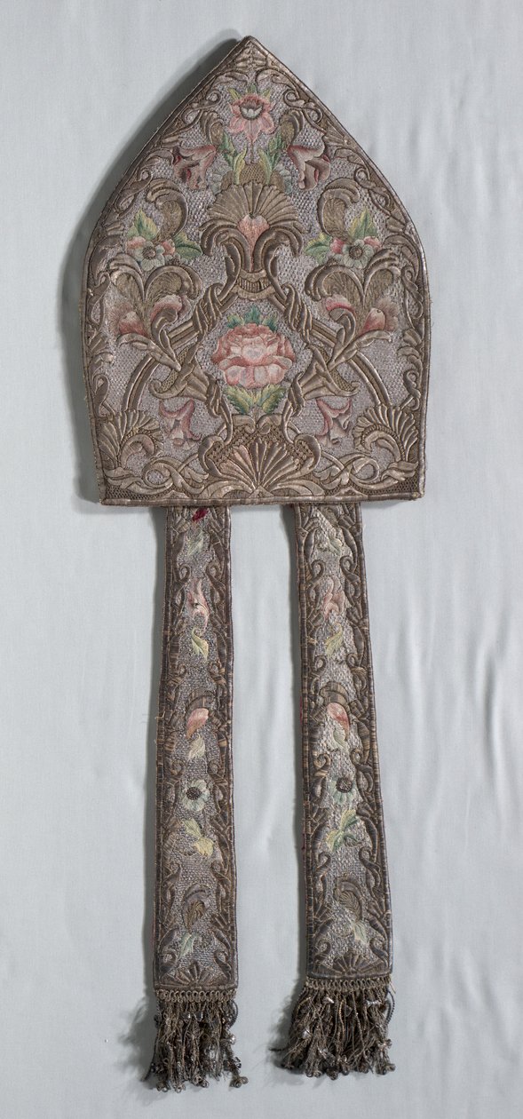 İşlemeli Gönye, 1700