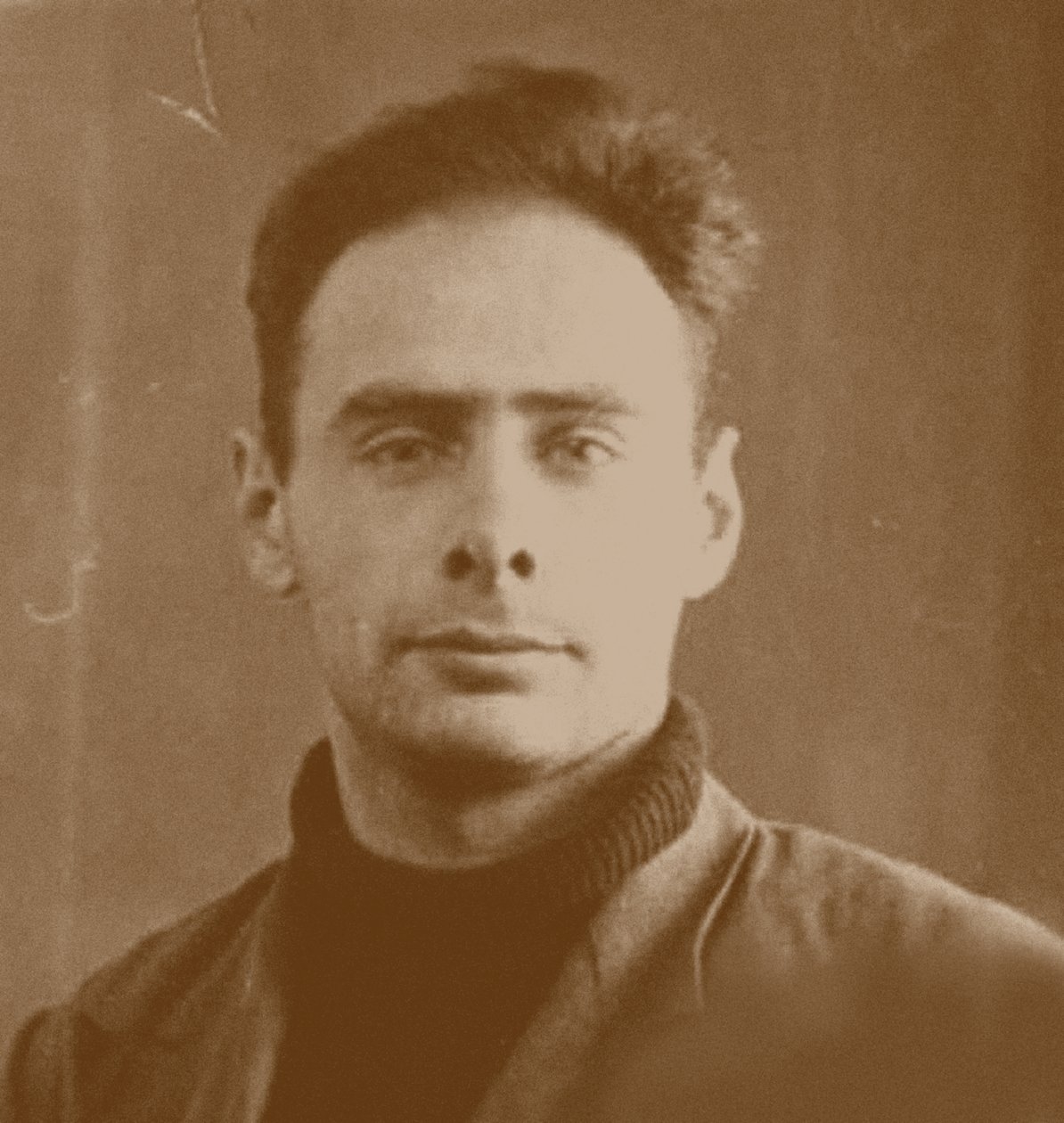 Georgy Nikolaevich Flerov by Unbekannt
