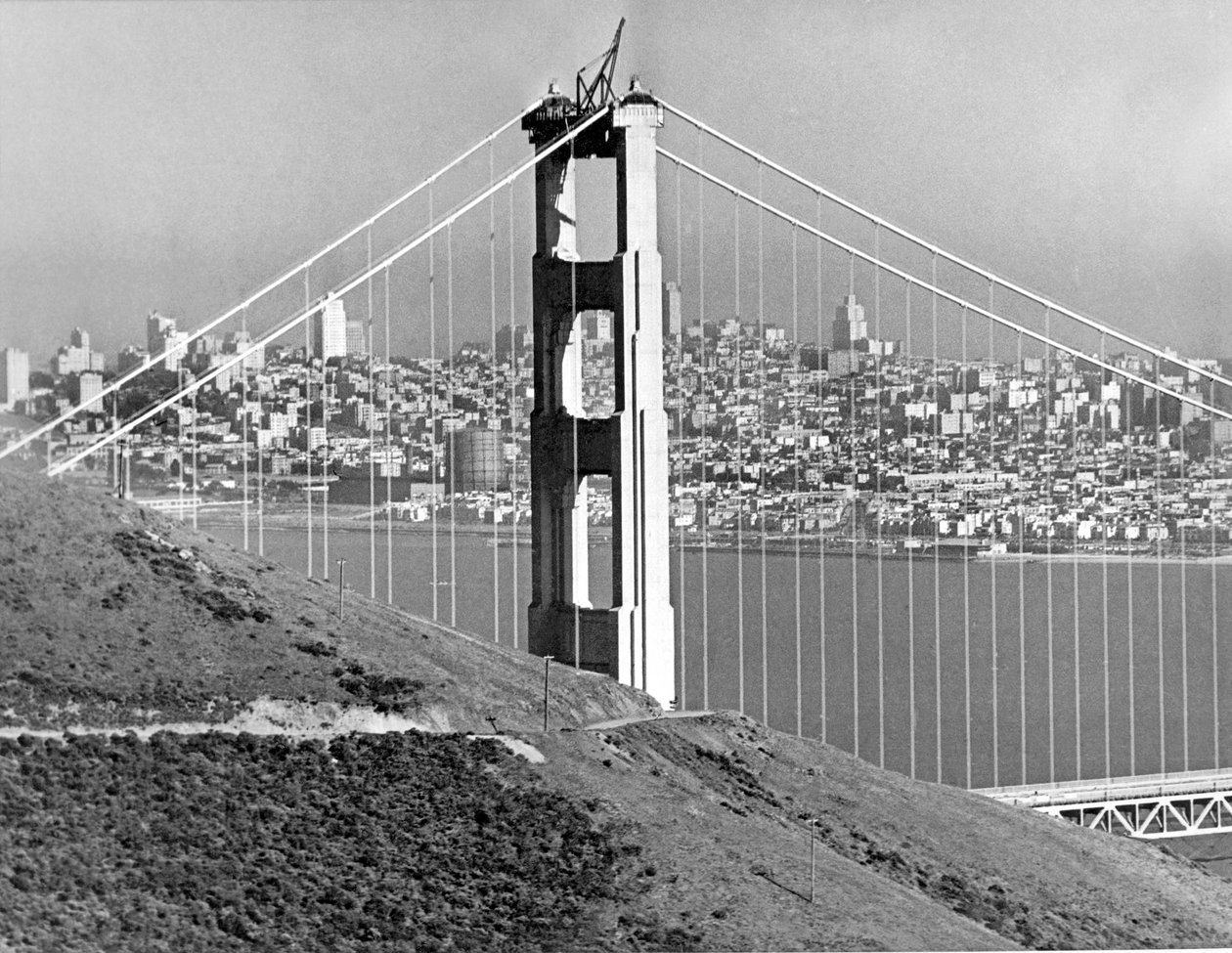 Golden Gate Köprüsü Kulesi (s/b fotoğraf) by Unbekannt