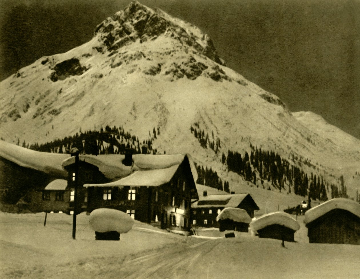 Lech am Arlberg geceleri, Avusturya, c1935. by Unbekannt