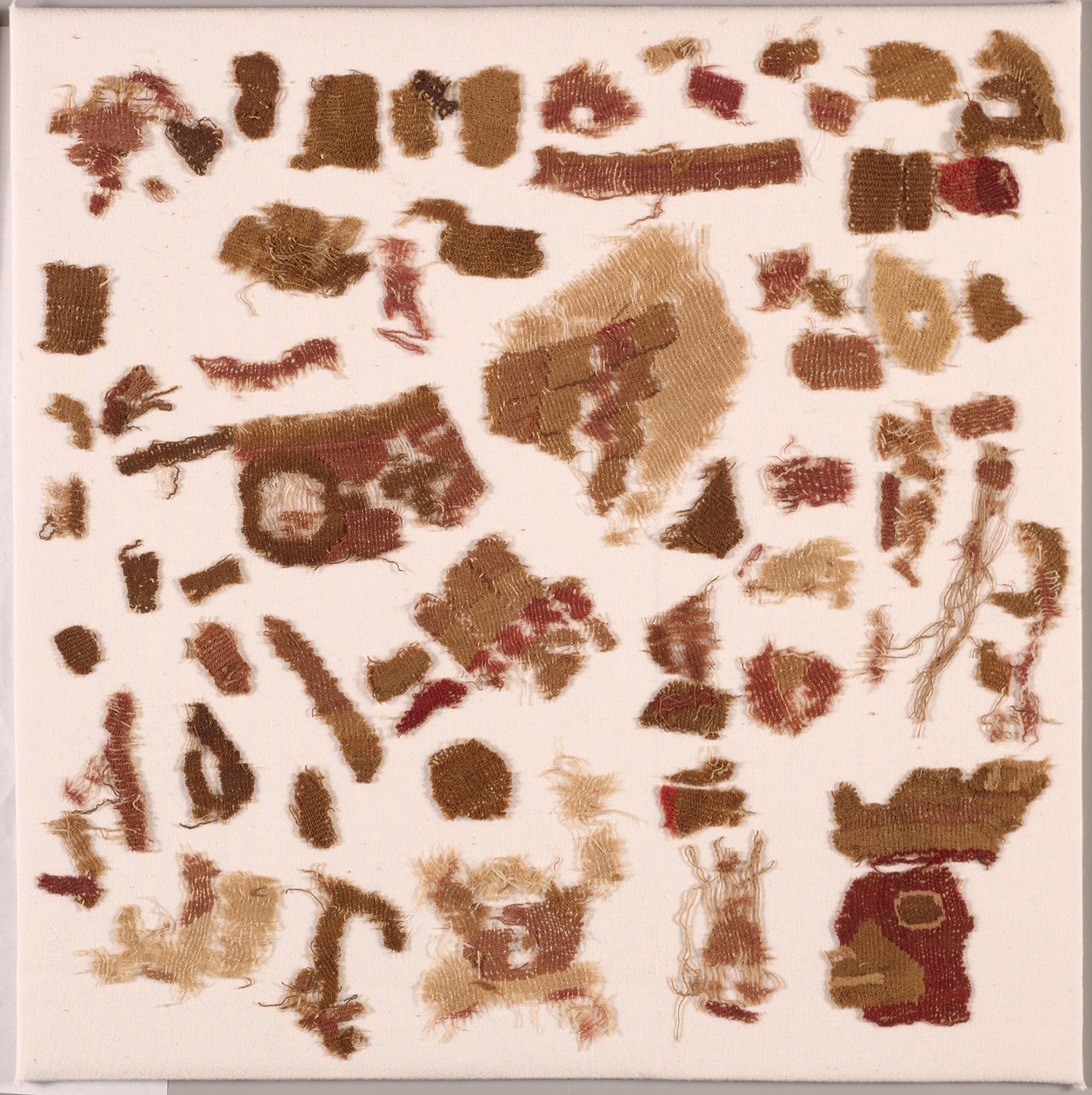 Gevşek Tekstil Parçaları, c. 50-650. by Unbekannt