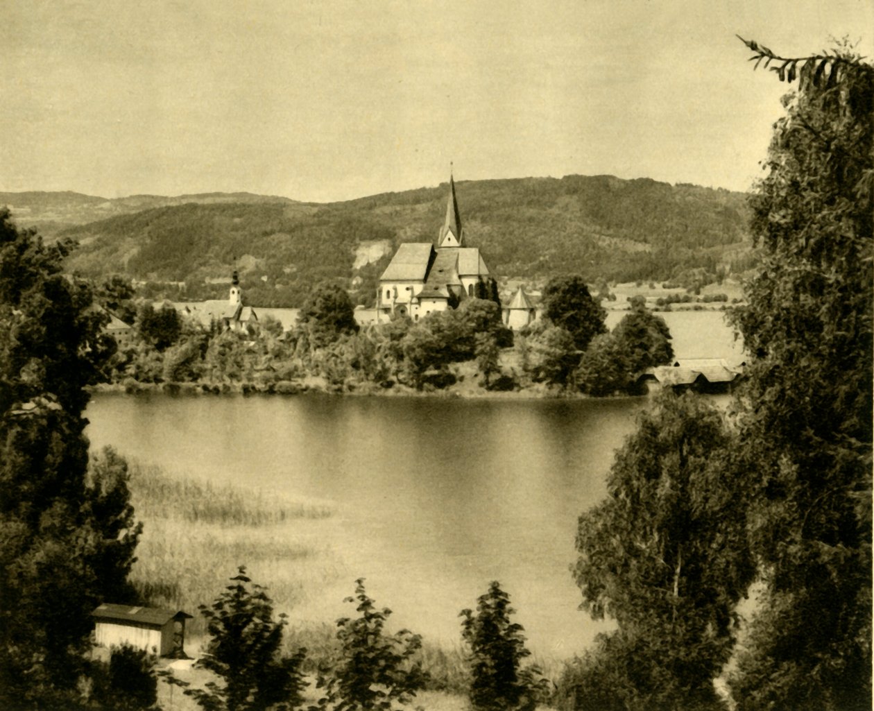 Maria Wörth, Wörthersee, Avusturya, c1935. by Unbekannt