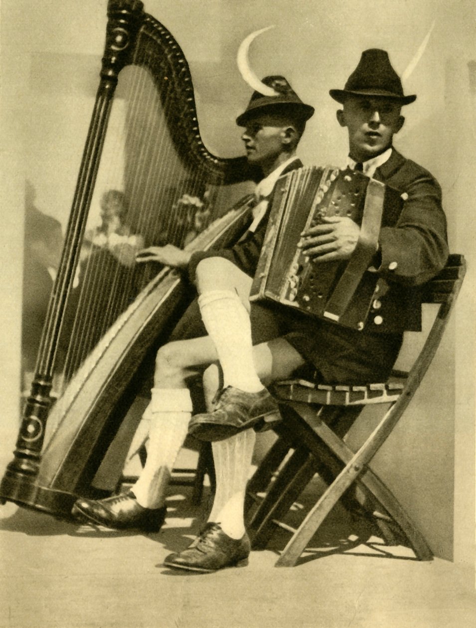 Müzisyenler, Tirol, Avusturya, c1935. by Unbekannt