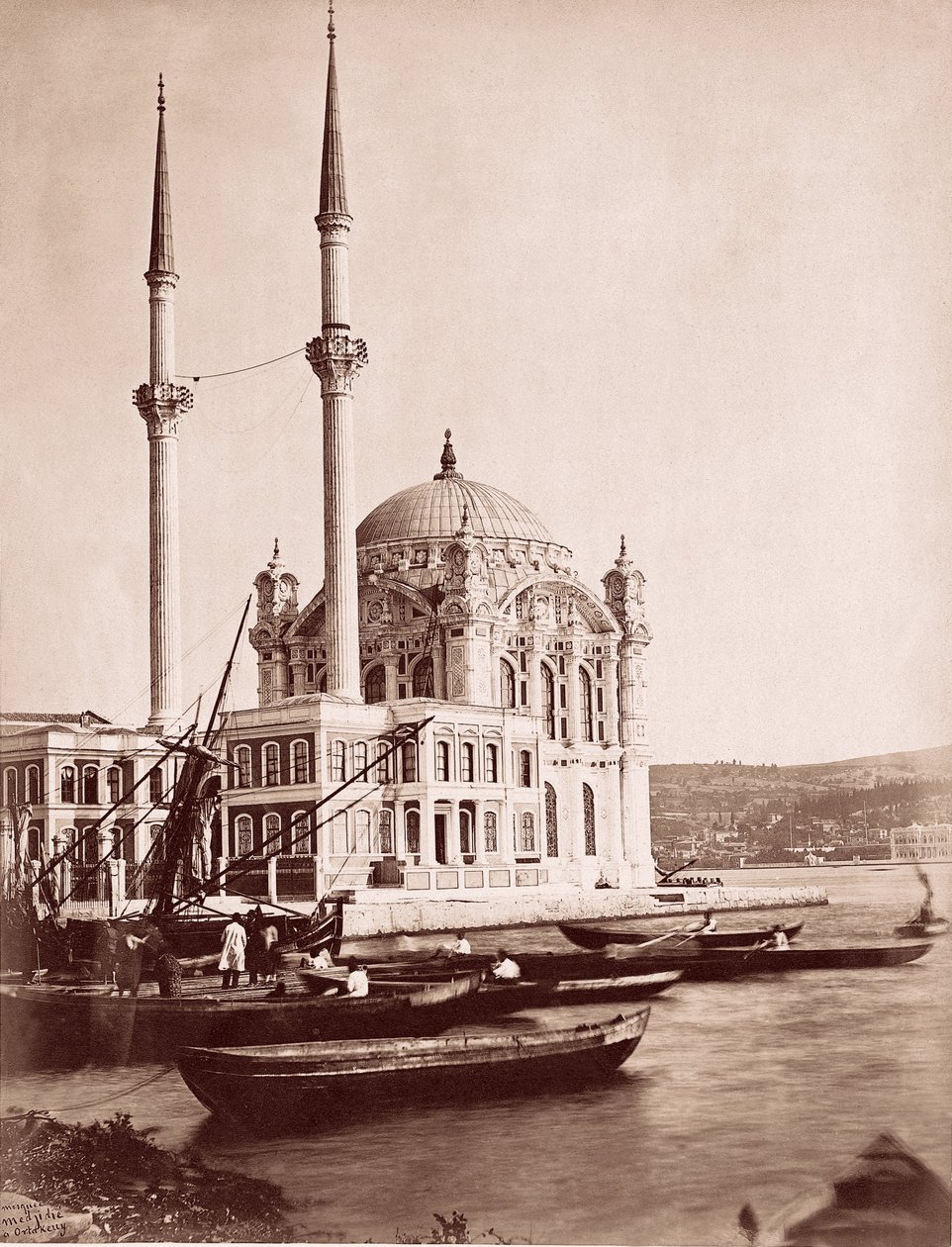 Ortaköy Mosque by Unbekannt