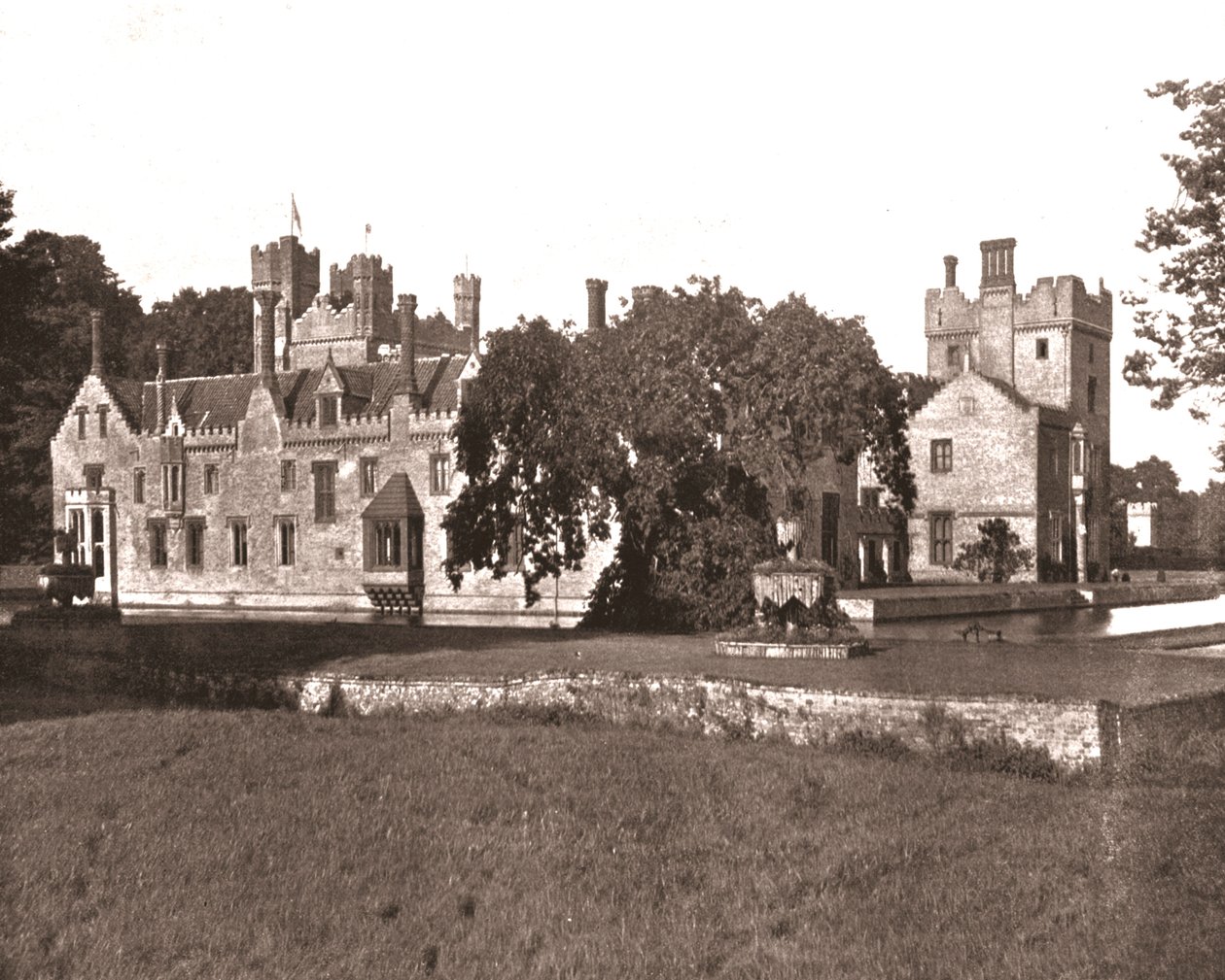 Oxburgh Salonu, Norfolk, 1894. by Unbekannt