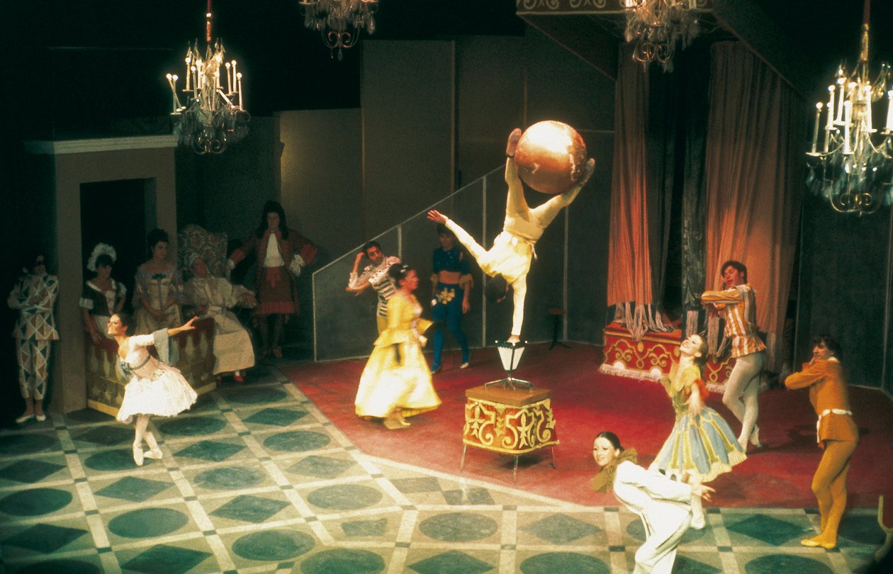 "Hayali Geçersiz" Performansı by Unbekannt