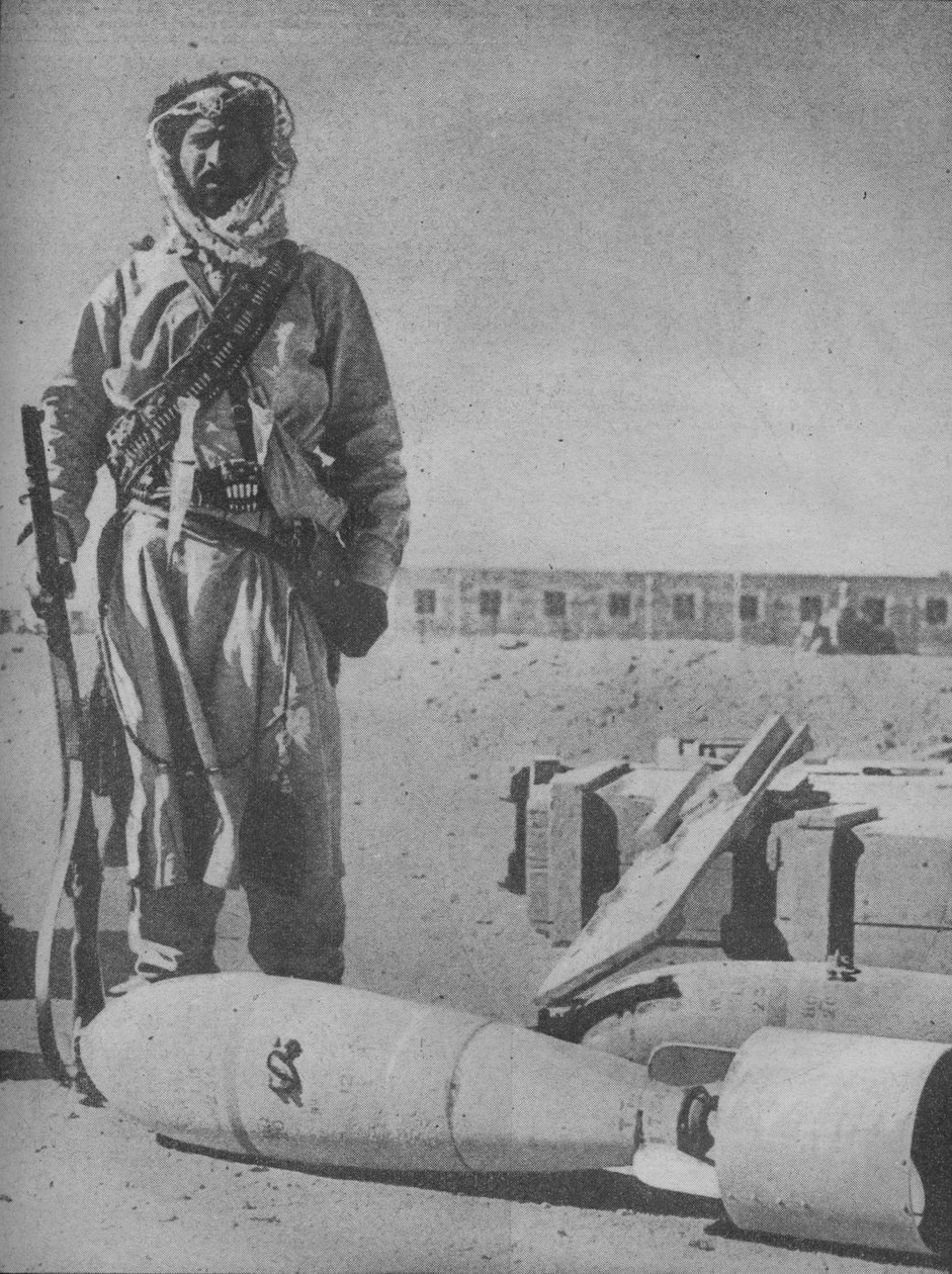 Irak Sınırının Pitoresk Muhafızı, 1941. by Unbekannt