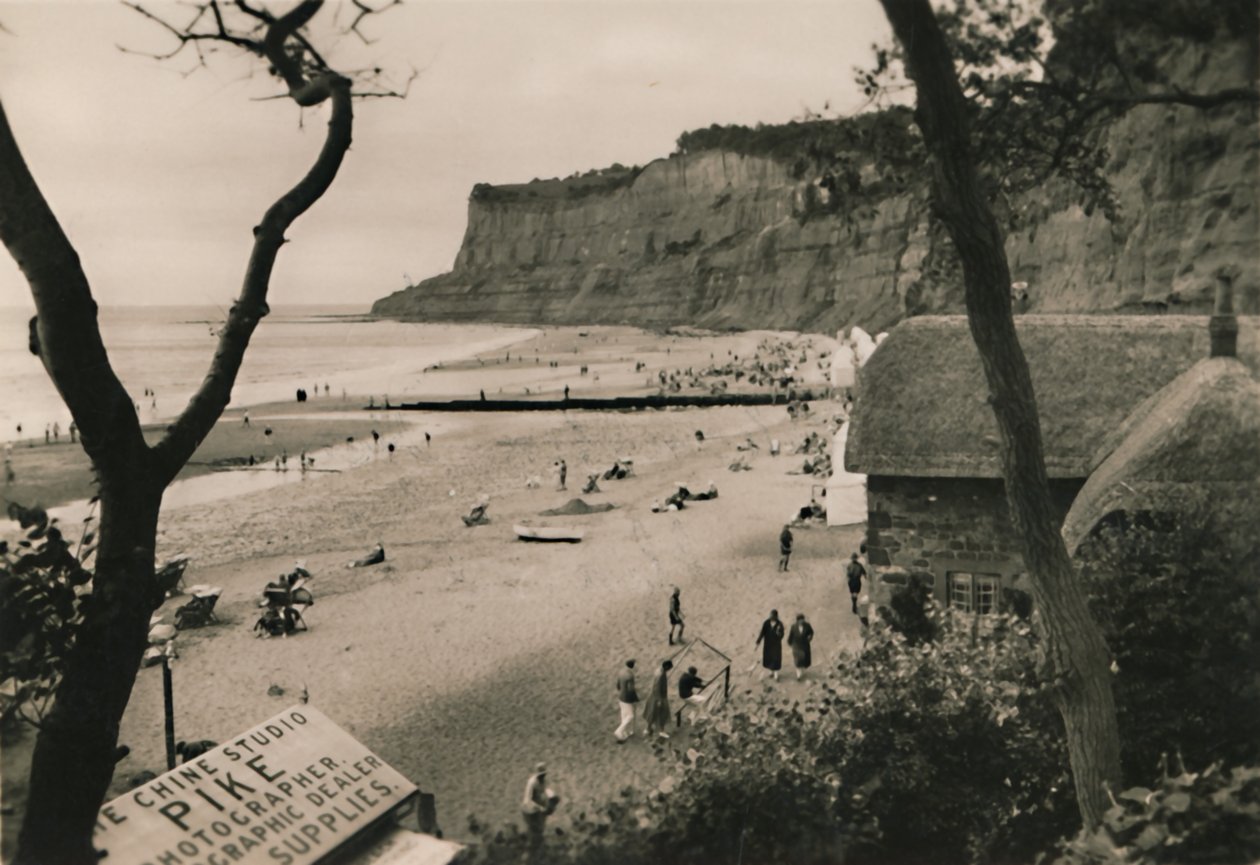 Sands and Old Shanklin Head, Shanklin, I.W., c1920. by Unbekannt