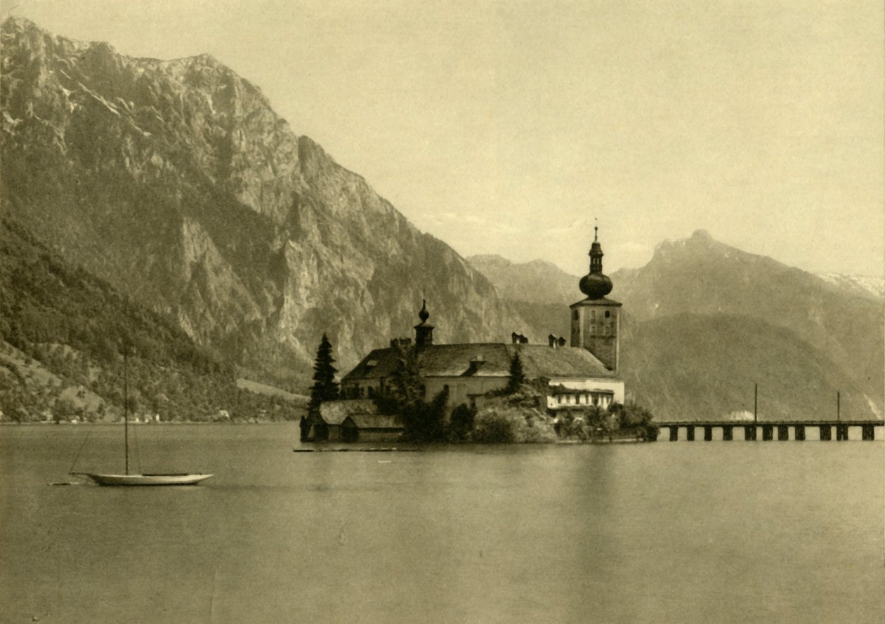 Ort Kalesi, Traunsee, Yukarı Avusturya, c1935. by Unbekannt