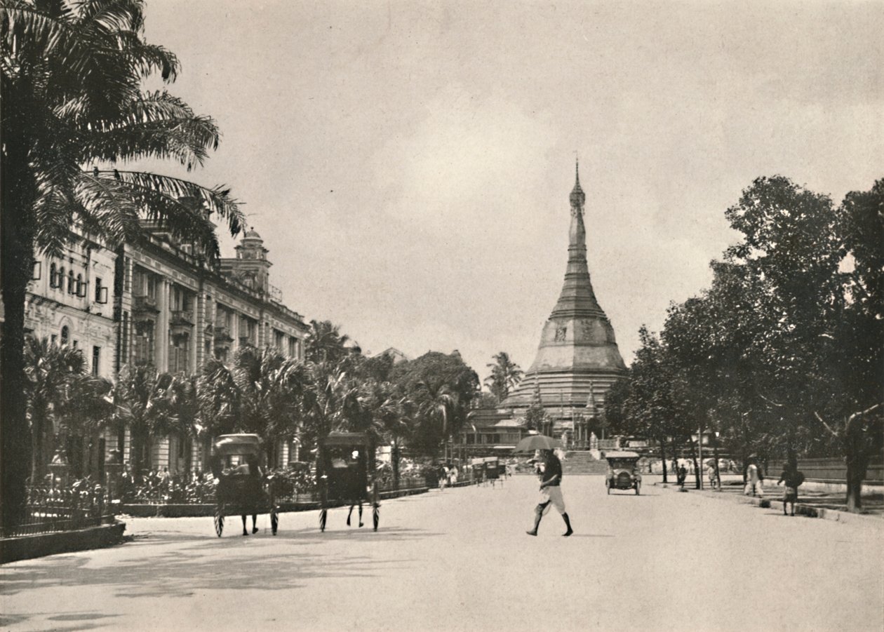 Soolay Pagoda Yolu, Rangoon, 1900. by Unbekannt