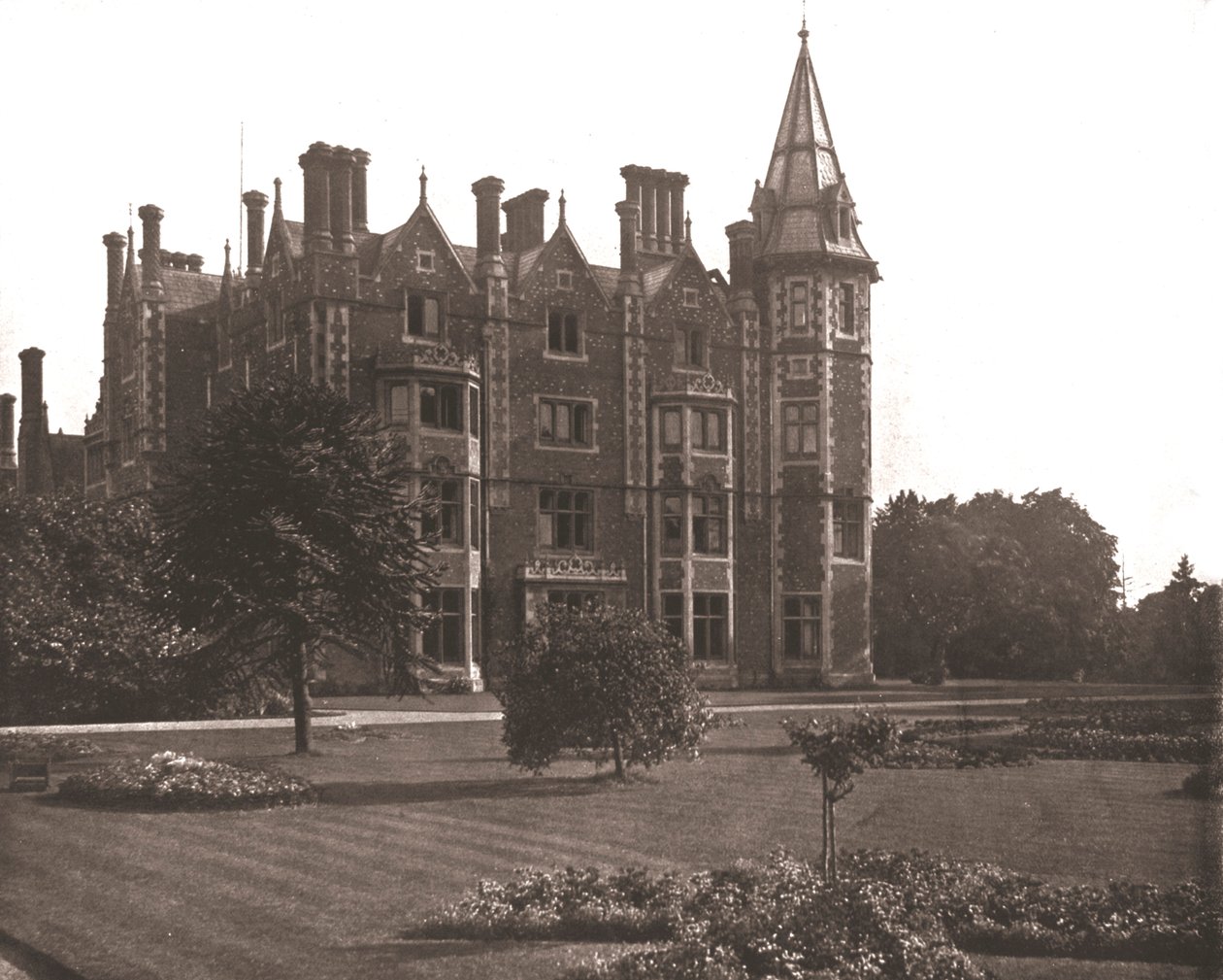 Taplow Mahkemesi, Buckinghamshire, 1894. by Unbekannt