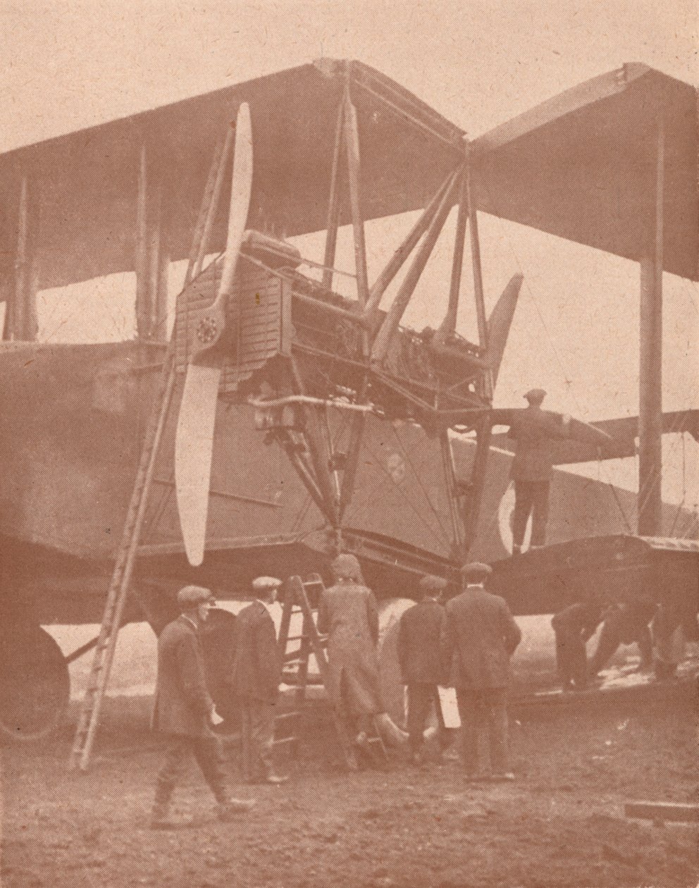 Bomba Berlin Otobüsü, c1918 1919 by Unbekannt