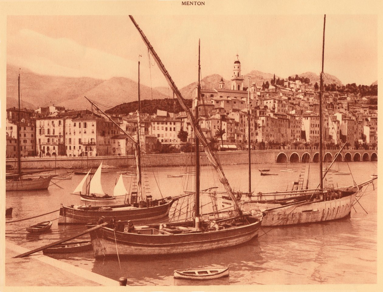 Liman ve eski şehir, Menton, 1930. by Unbekannt