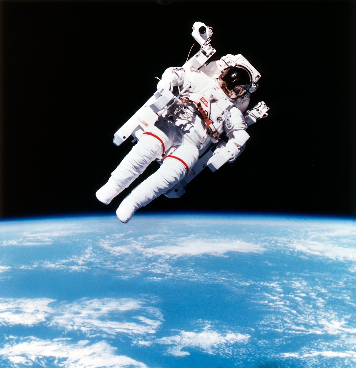 ABD Astronot Bruce McCandless uzay yürüyüşü, 1984 by Unbekannt
