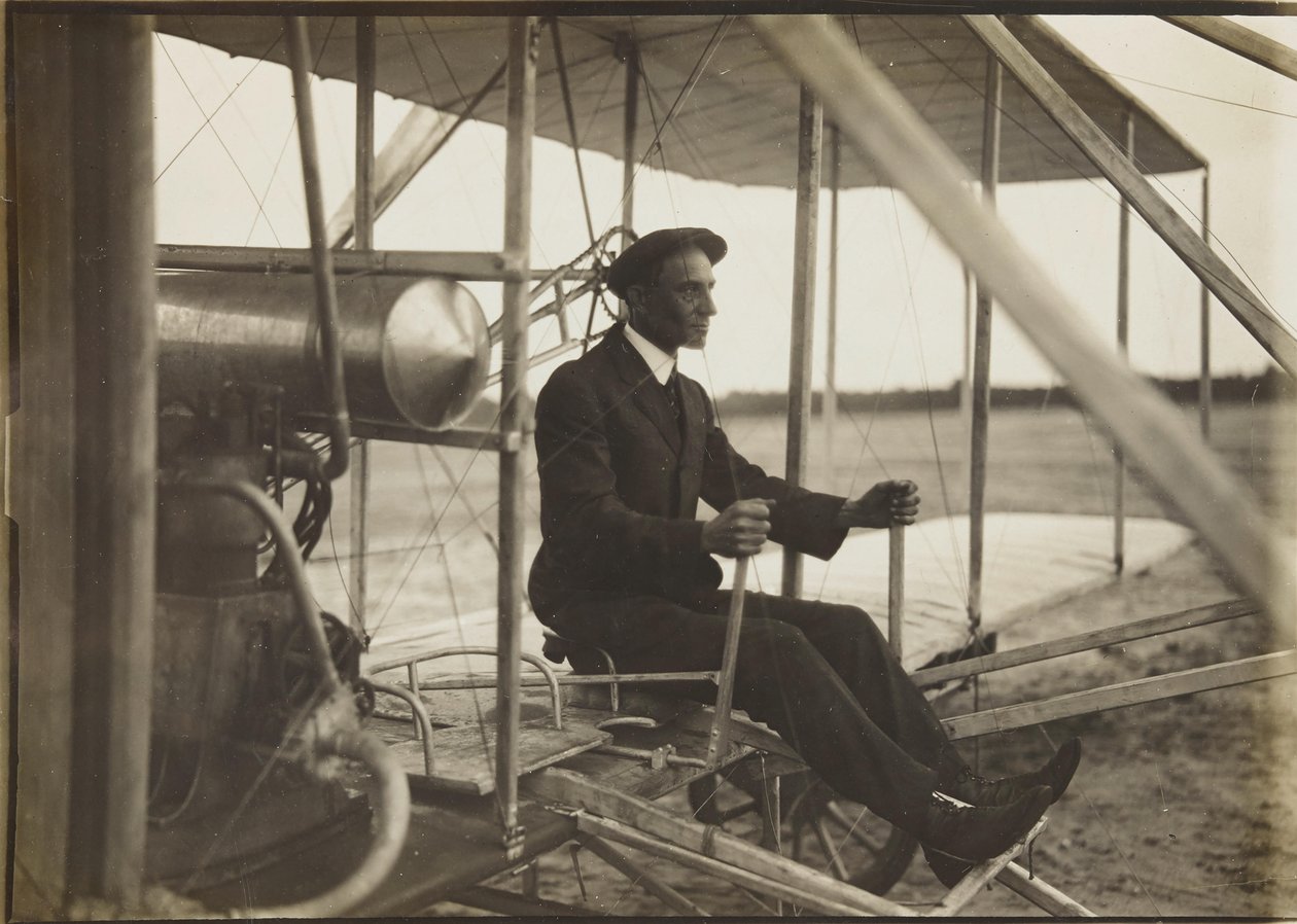 El ilanında Wilbur Wright, 1908. by Unbekannt