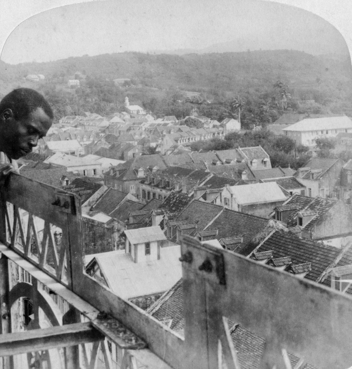 Fransa Kalesi, Martinik, 1902. by Underwood and Underwood