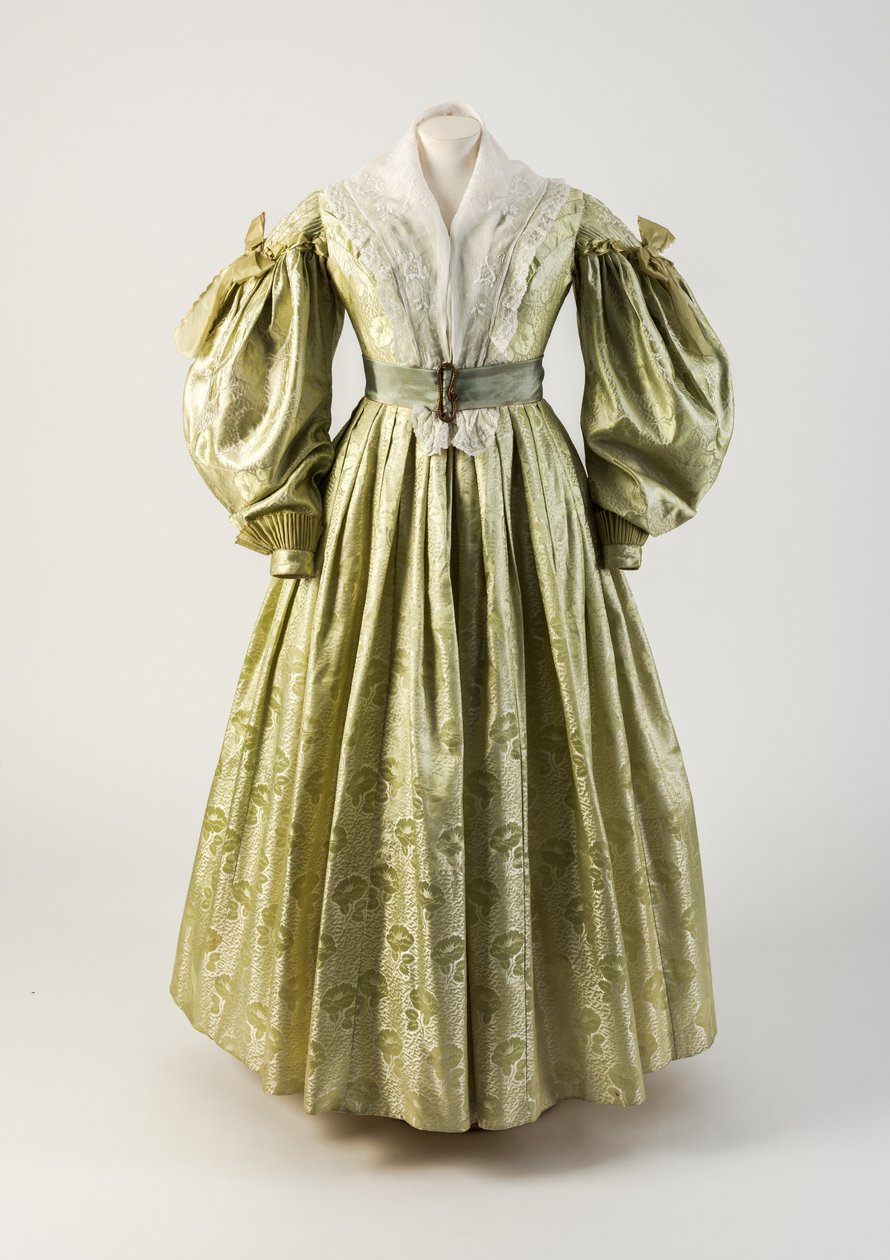 Gigot kollu açık yeşil dokuma ipek elbise, 1835 (ipek) by Unbekannt Unbekannt