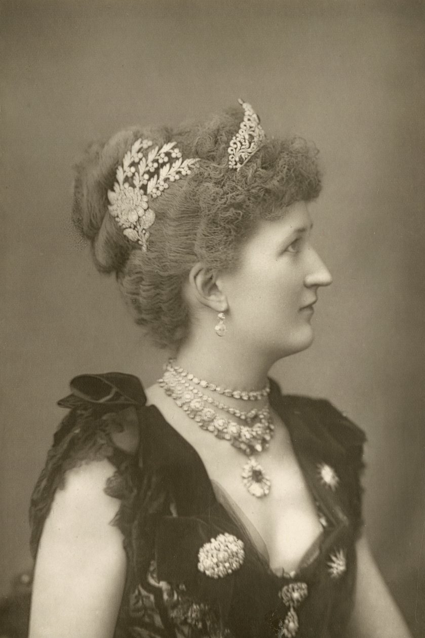Leydi Carew, saray mensubu by W. and D. Downey