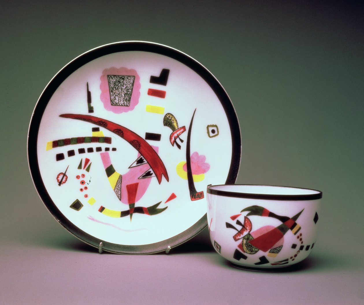 Fincan tabağı, 1923 (çin eşya) by Wassily Kandinsky