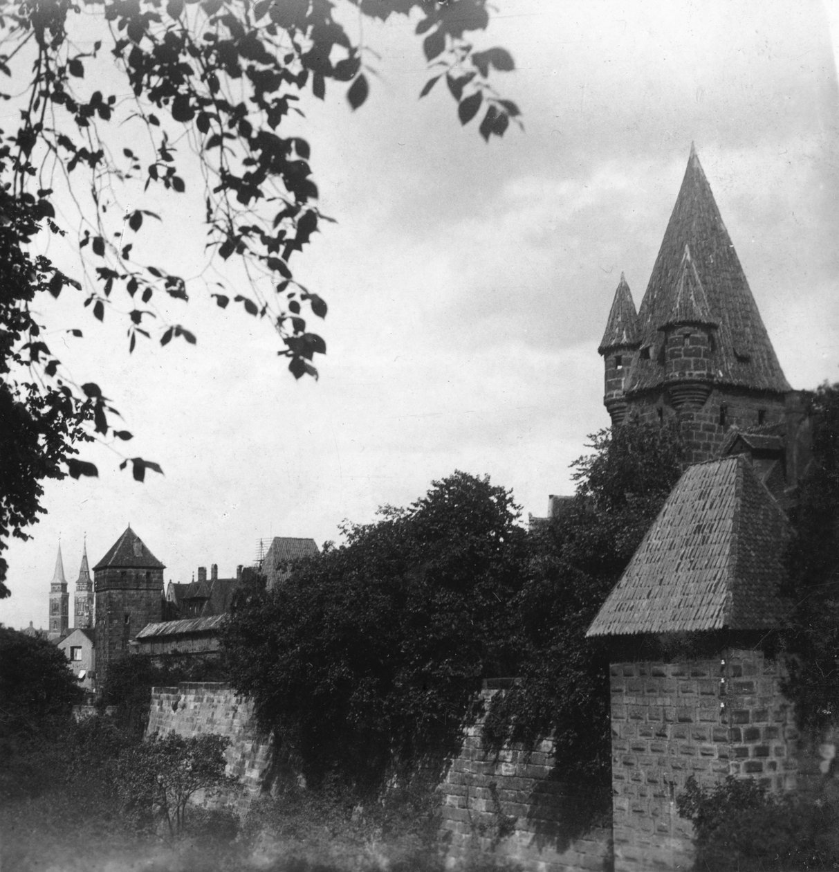 Stadtgraben, Bavyera, Almanya, c1900s. by Wurthle and Sons