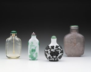 Enfiye Kutuları Grubu, Çin, 18-19 (cam)