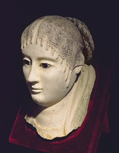 Bir kadının başı (boyalı sıva)