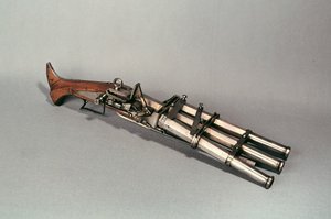 Üç namlulu tabanca (ahşap ve metal)
