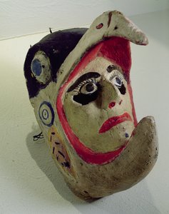 Kartal savaşçı maskesi (boyalı ahşap)