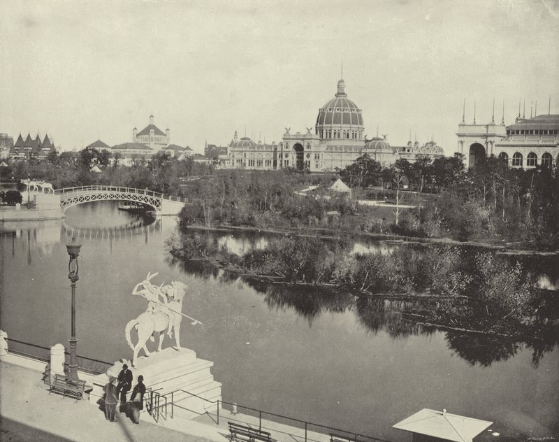 Ulaşım Binasından Doğu by American Photographer