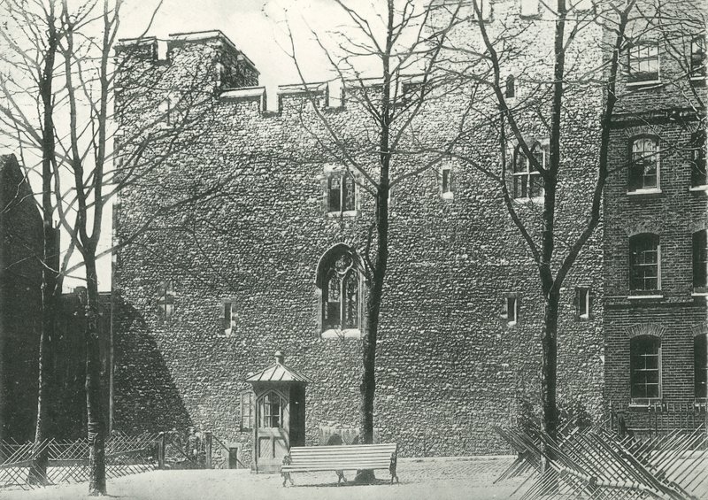 Beauchamp Kulesi by English Photographer