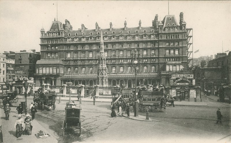 Charing Cross İstasyonu, Londra by English Photographer