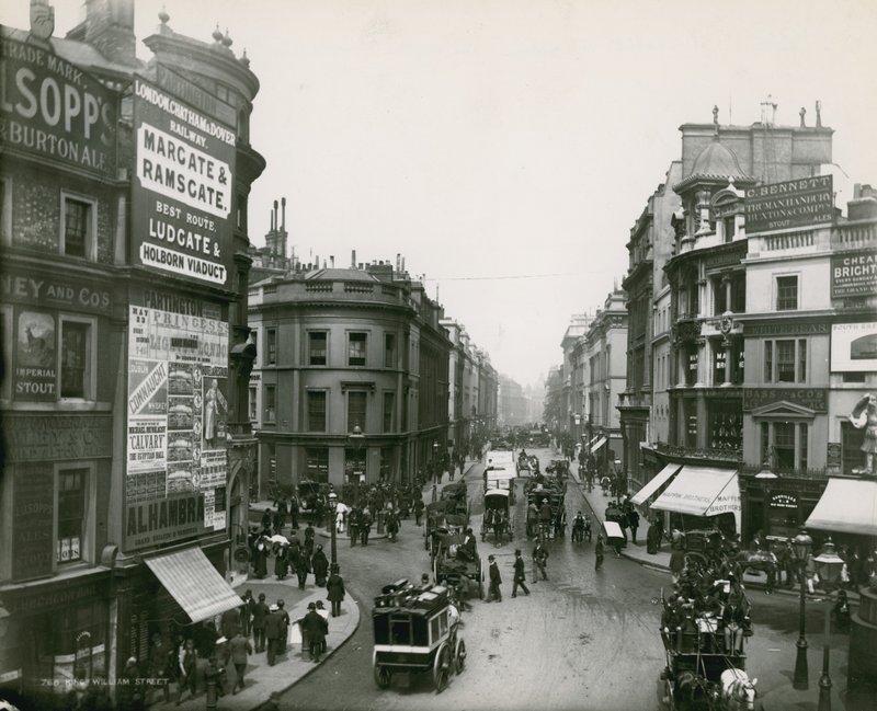 Kral William Caddesi, Londra by English Photographer