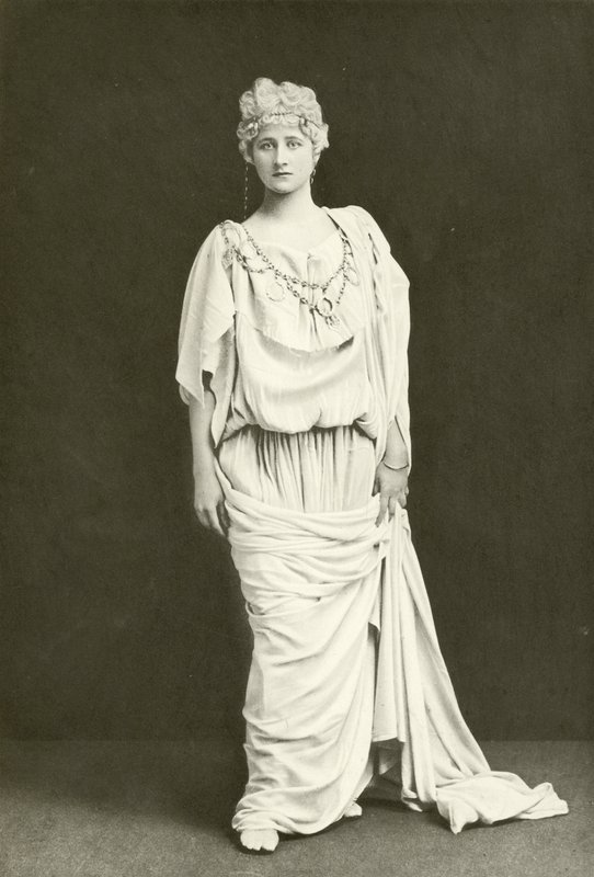 Bayan Mary Anderson Hermione olarak (gravür) by English Photographer