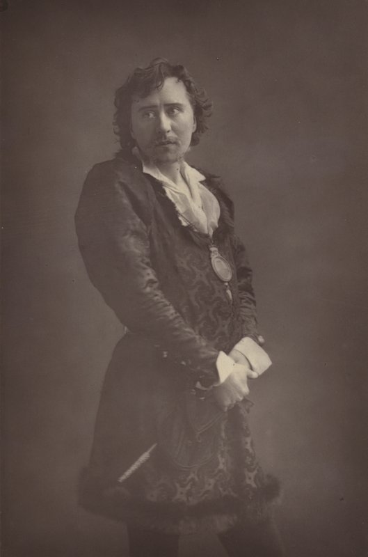 Bay Beerbohm Ağacı by English Photographer