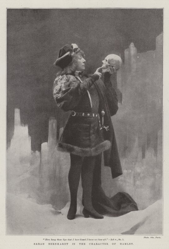 Hamlet Karakterinde Sarah Bernhardt by English Photographer