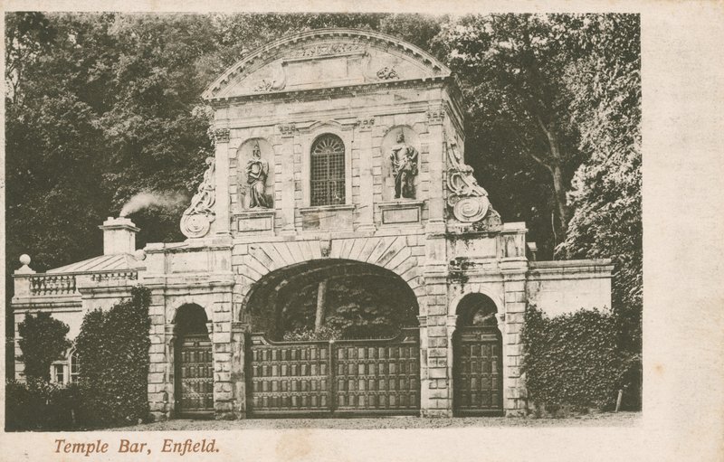 Tapınak Barı, Enfield by English Photographer