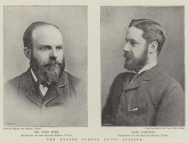Düzensiz Okul Birliği Jübilesi by English Photographer