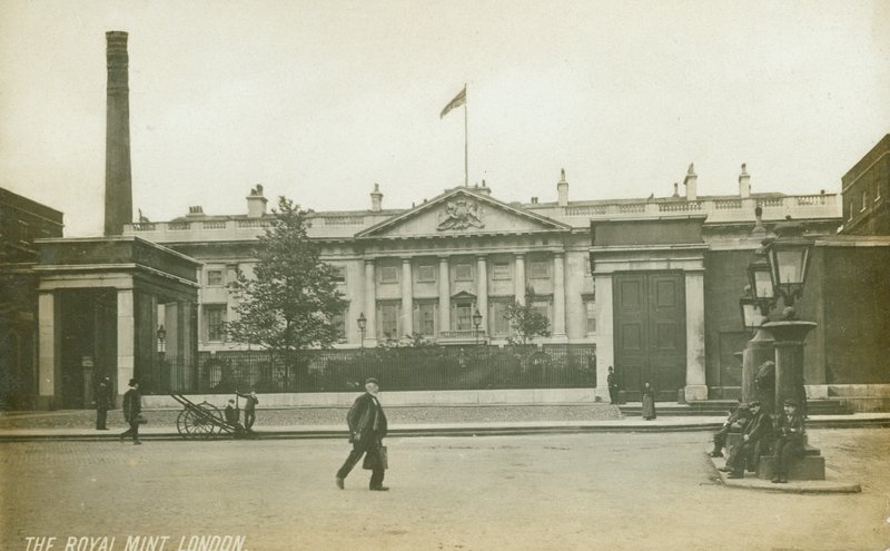 Kraliyet Darphanesi, Londra by English Photographer