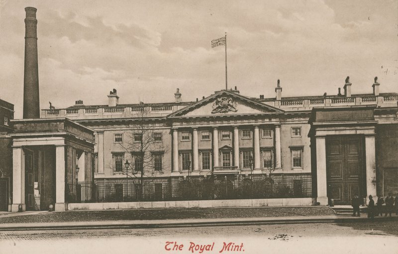 Kraliyet Darphanesi, Londra by English Photographer