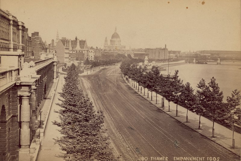 Thames Dolgusu, Londra by English Photographer