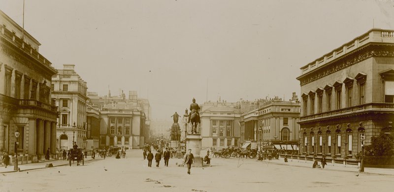 Waterloo Place, Londra by English Photographer