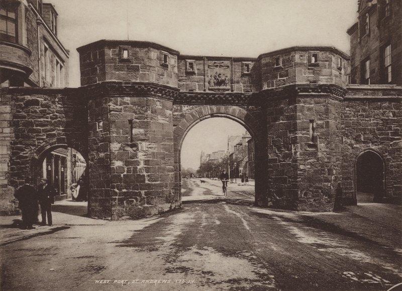 Batı Limanı, St Andrews by English Photographer