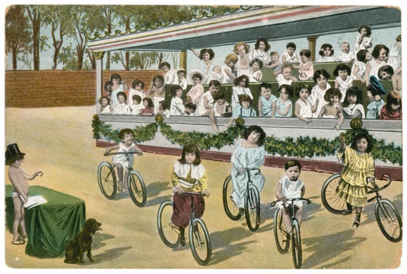 Çocuk bisiklet yarışı by English School