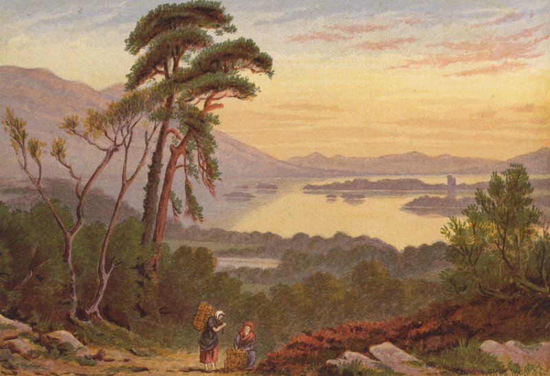 Killarney Gölleri, Aşağı Göl (renkli taş) by English School