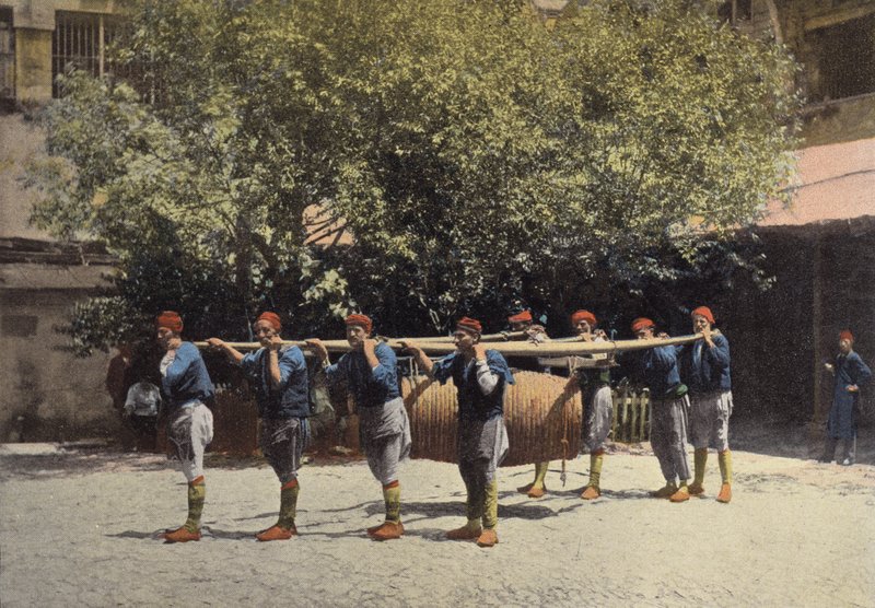 türk itfaiyeciler by European Photographer