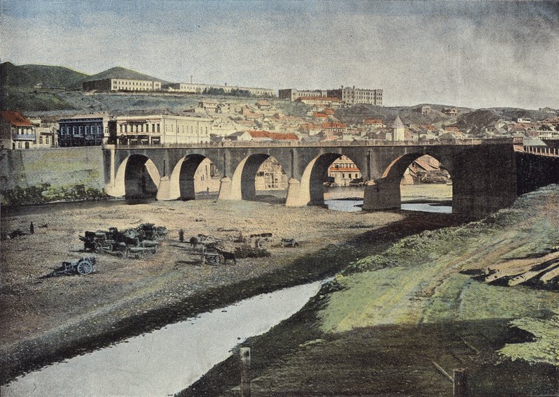 Pont A Tifflis, Arsenal ve Valilik Sarayı by European Photographer